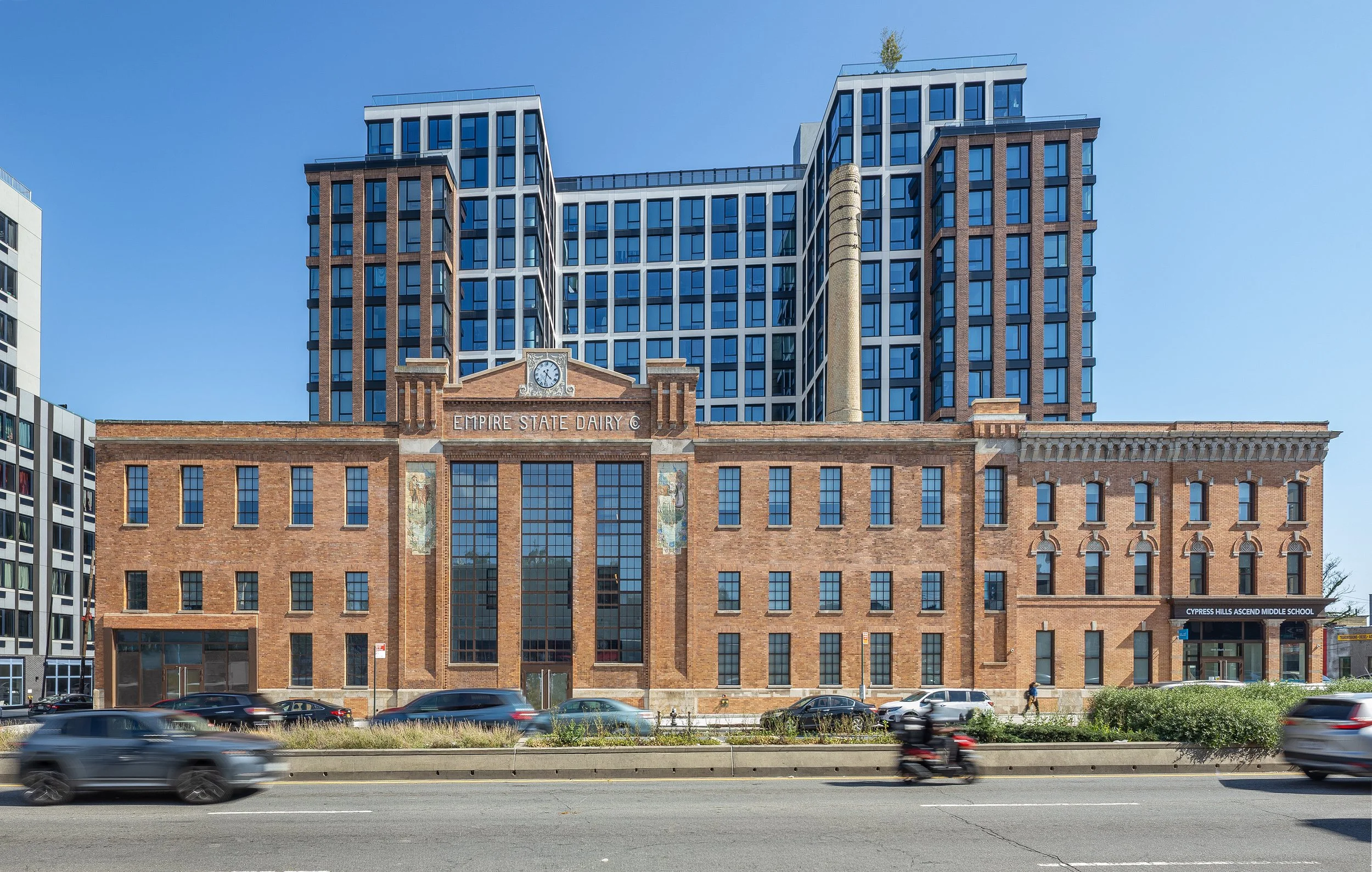 TheHighland_1829_LesterAli_002_Exterior2.jpg