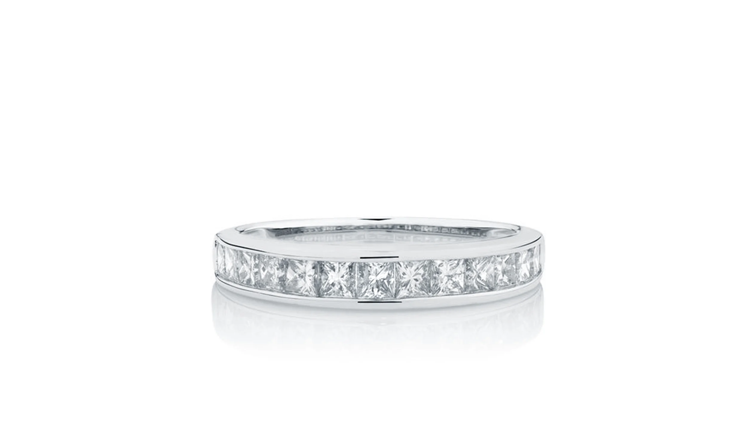 DWB5 14kt-tcw1.0claritySi2colourIchannelset princess(1).jpg