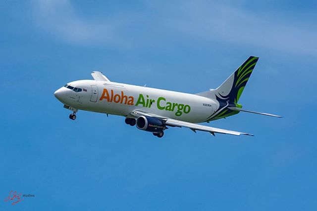 &ldquo;Aloha 504&rdquo; from Honolulu banking for Runway 8.
|
|
A quick search of the reg number shows that this aircraft was originally delivered to Lufthansa before finding new life as a freighter in paradise.
|
|
 #avgeek #aviationphotography #ins