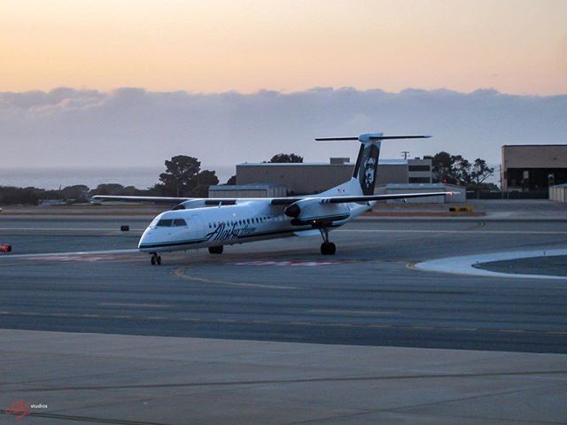 &ldquo;Horizon 604&rdquo; from San Diego taxiing in on Alaska&rsquo;s inaugural scheduled flight to Monterey in 2012.
|
|
For #fallbackfriday , this was my first #planespotting photo. I took it on a Canon PowerShot point-and-shoot camera knowing noth