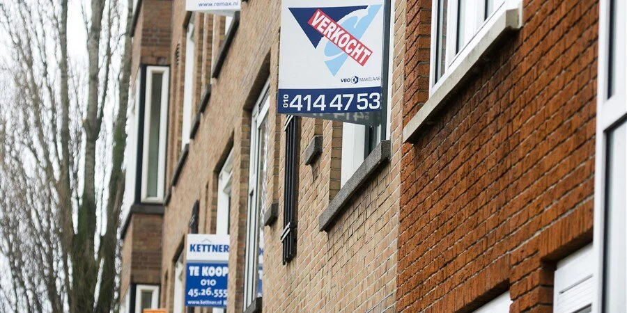 Mijn huurwoning wordt verkocht, wat zijn de gevolgen?