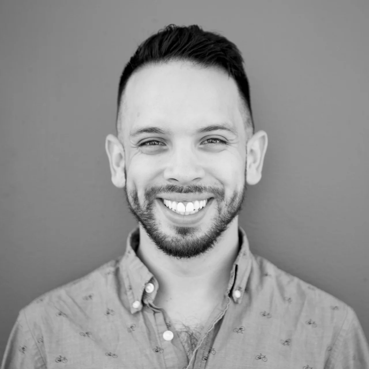 Sergio : "I'm a guy from Texas that steadily crawled north to end up in NYC . I have been a content creator since before I knew what a buzzword was. I write poetry , I make music , I take photos , and I shoot video . If ever my work improves the life, day, moment of another - I will consider that a success. " Sergio's photography can be seen all over konverjdans 's website, Facebook page and Instagram. He has been collaborating with the company on photography and film since the fall of 2016.