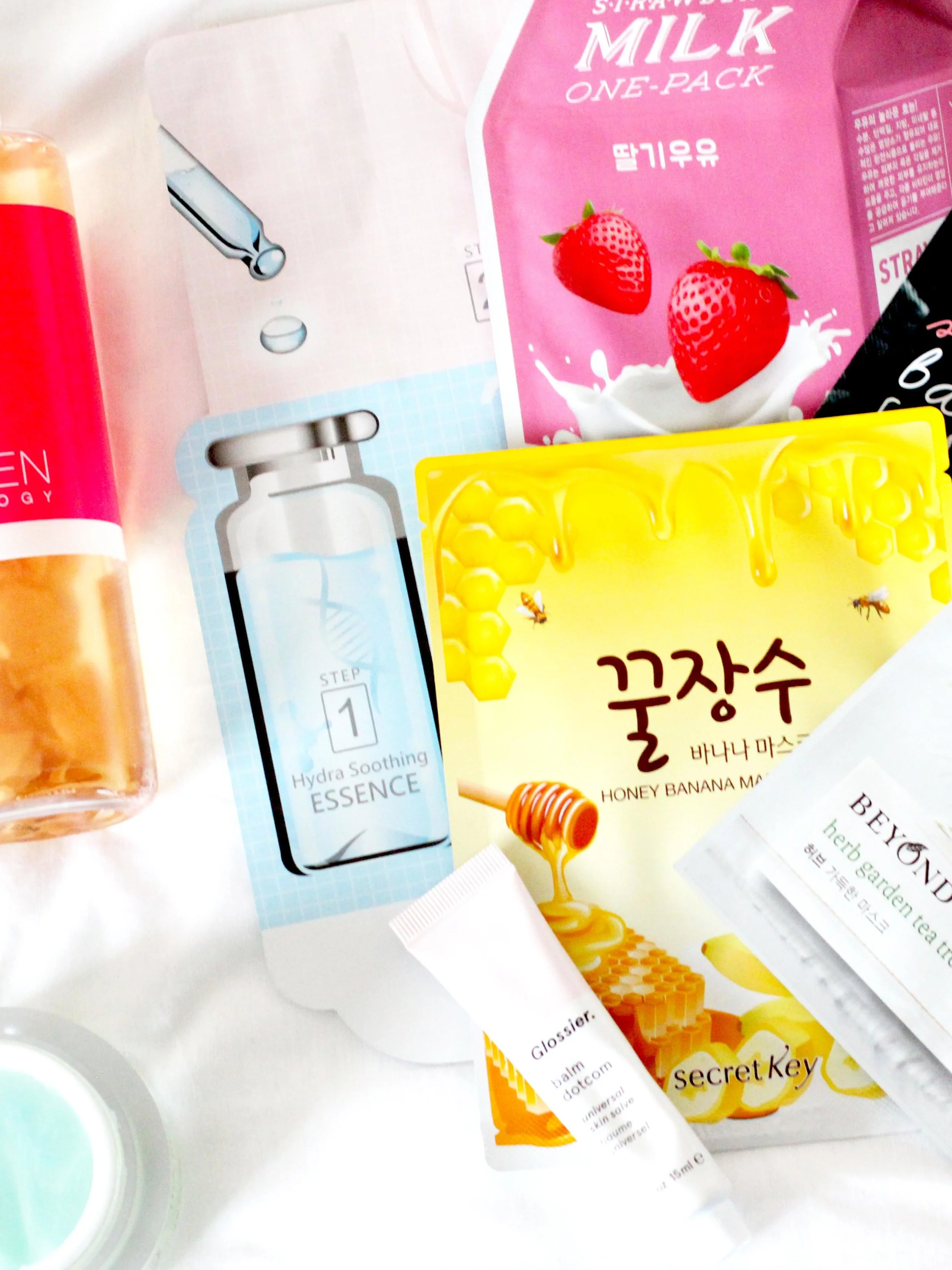 Top 6 Skincare Products Of 2016: From innovative formulation discoveries to what's hot in Korean beauty. 