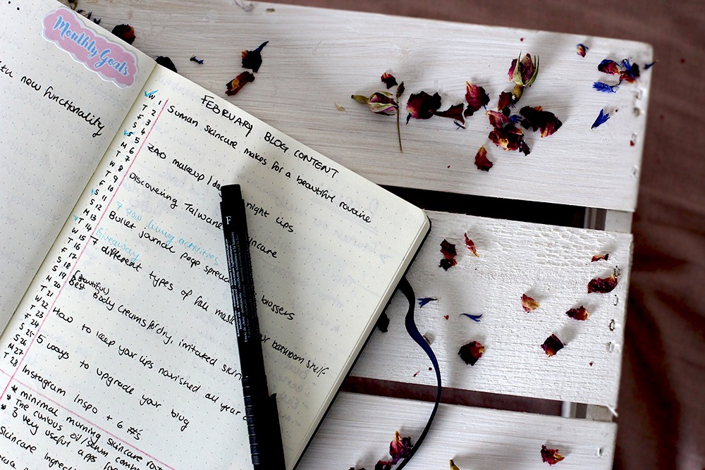Bullet Journal Ideas for bloggers - Editorial Calendar