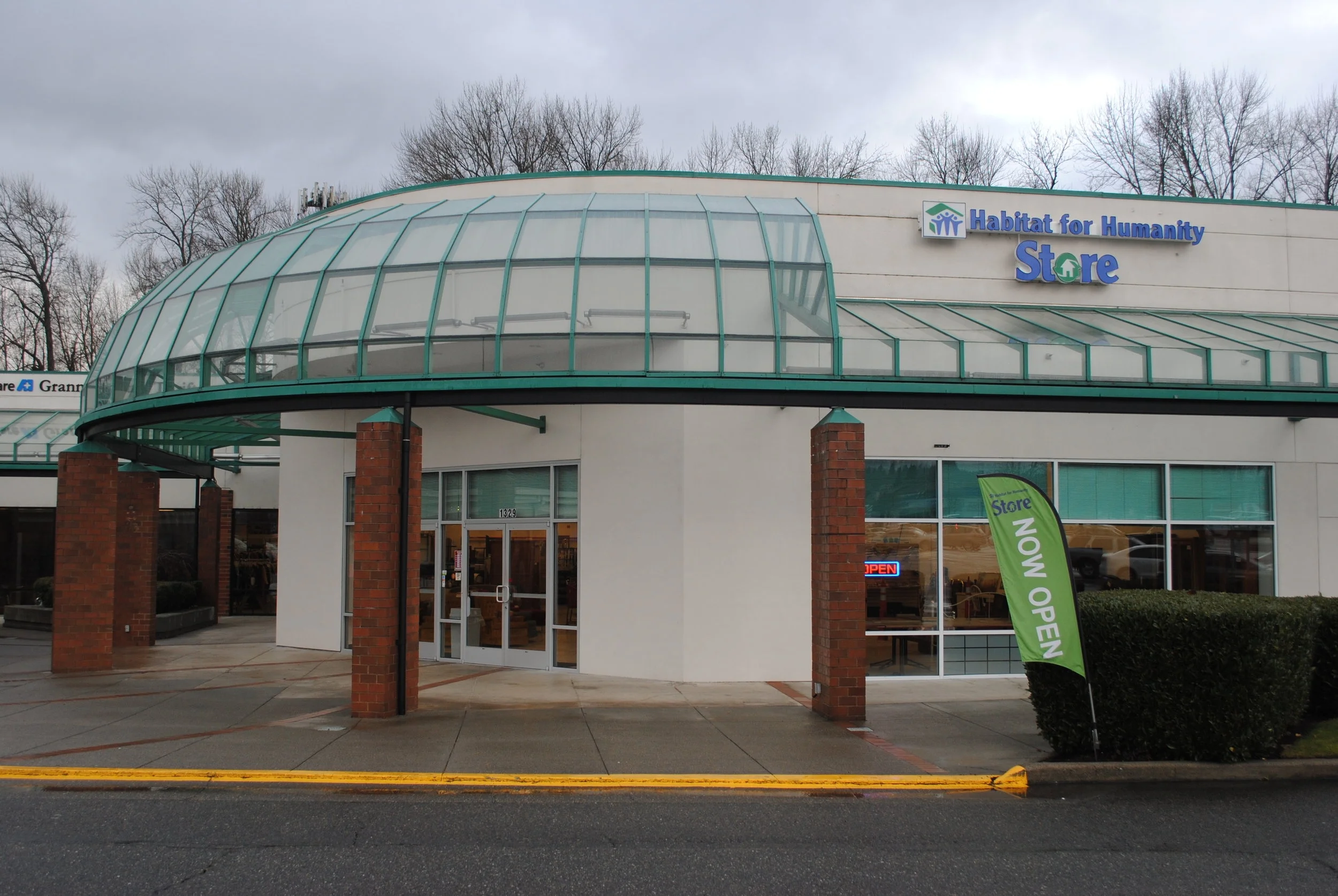 Puyallup Thrift Store Second Hand Store