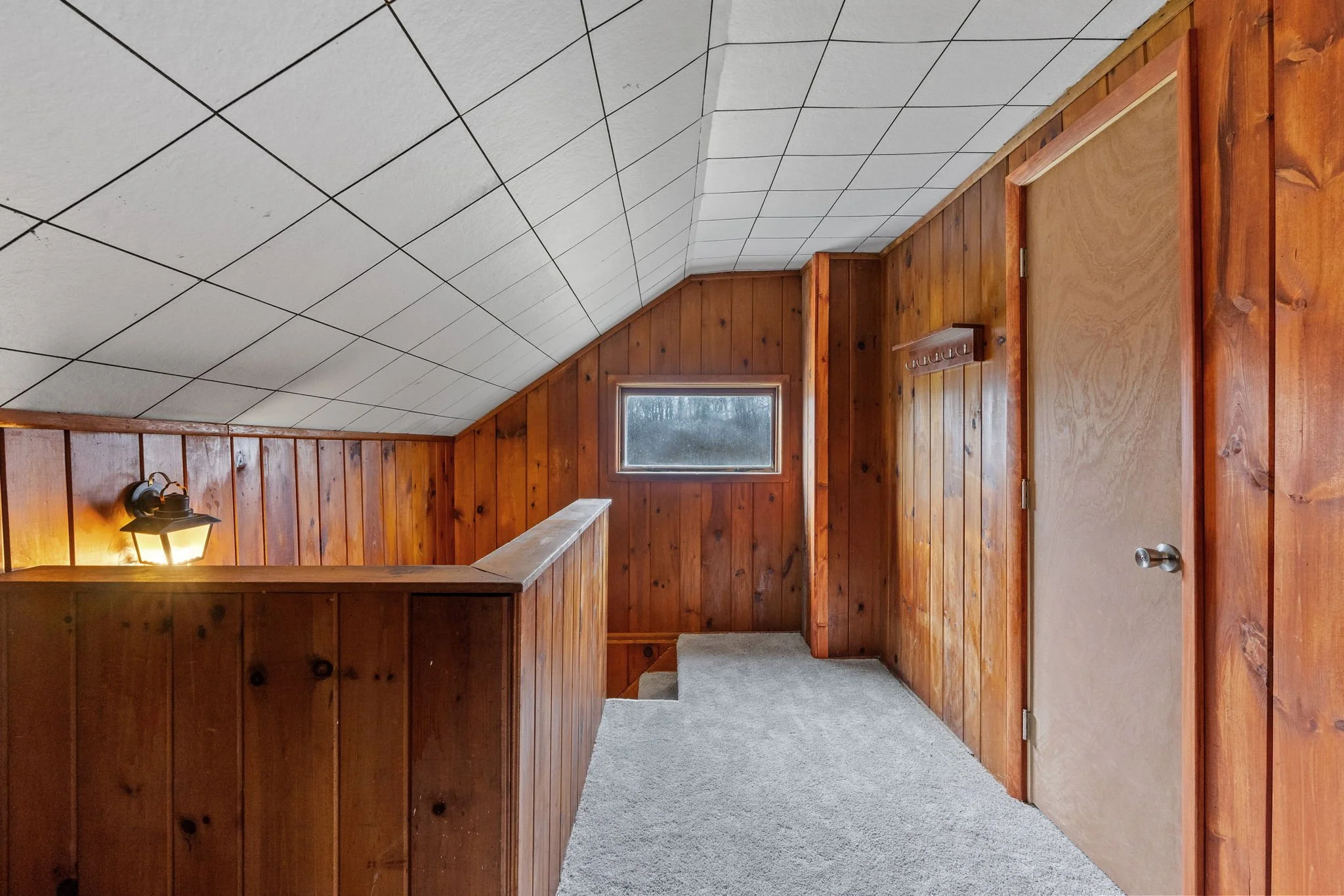 11-web-or-mls-33-western-ave (1).jpg