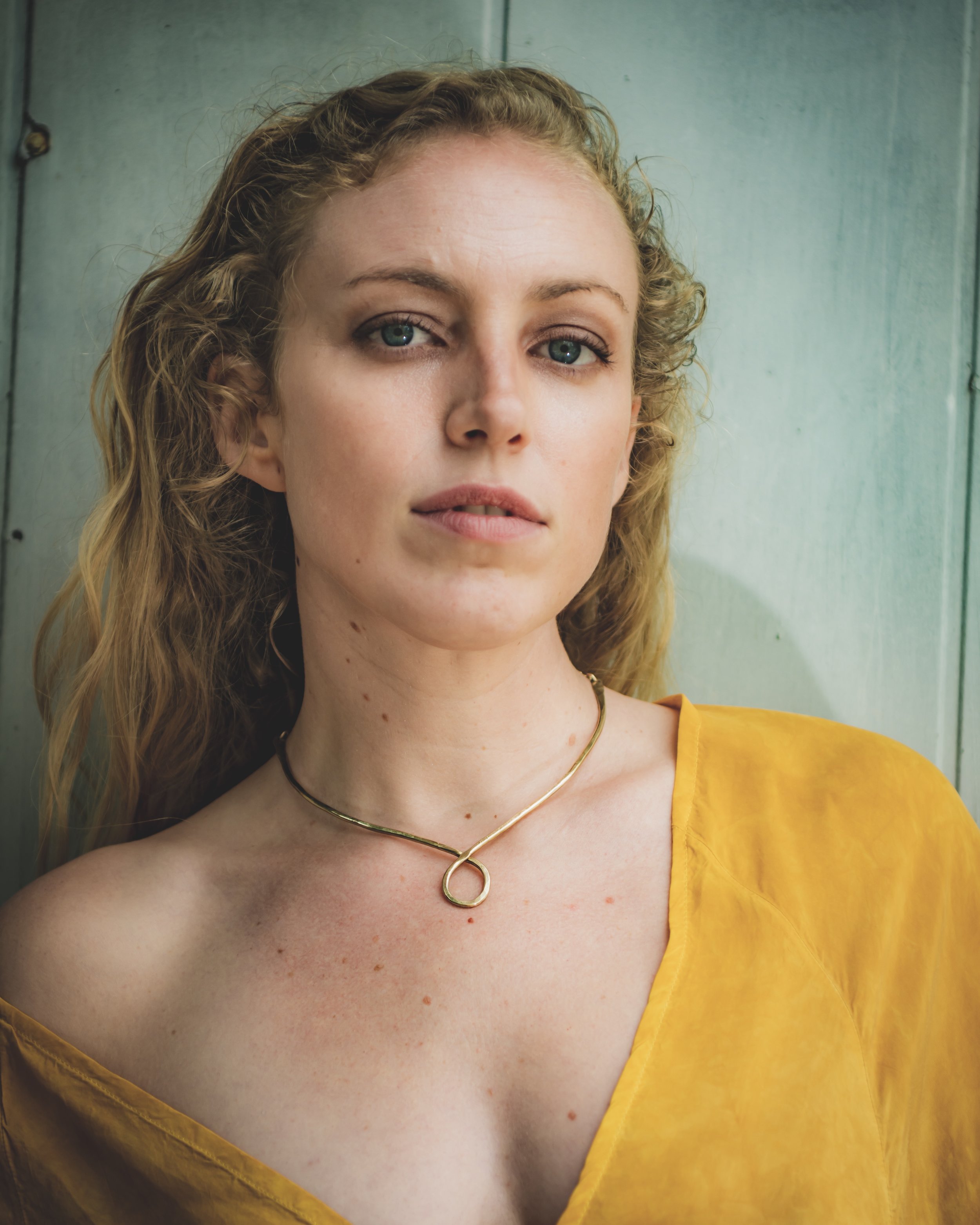 TWISTED COLLAR NECKALCE