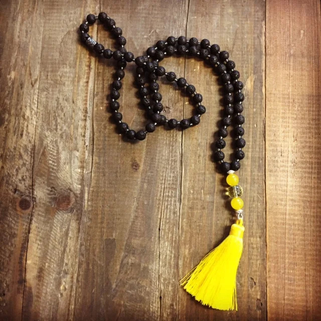 Rock & Lulu sunshine necklace