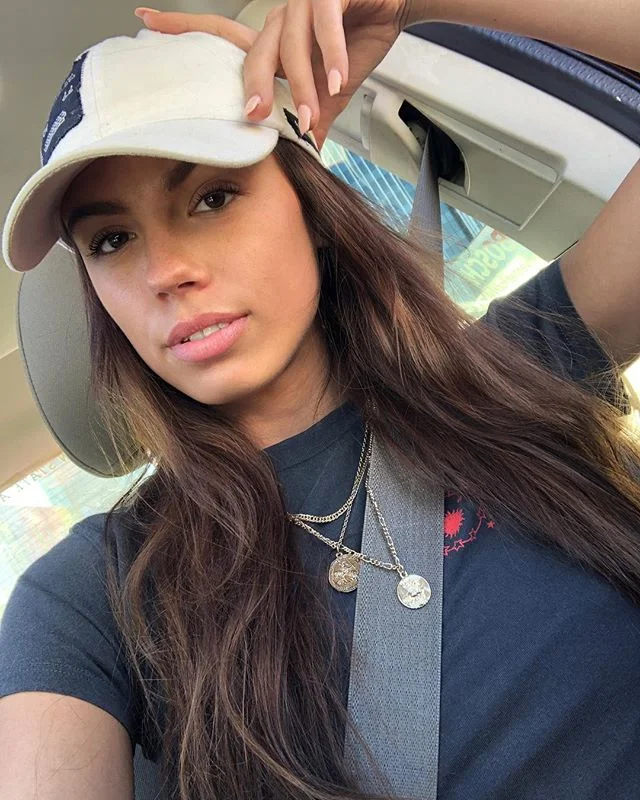 fucked around with no filters here... it was a good day :) hope yours had some little joys too ⚡️