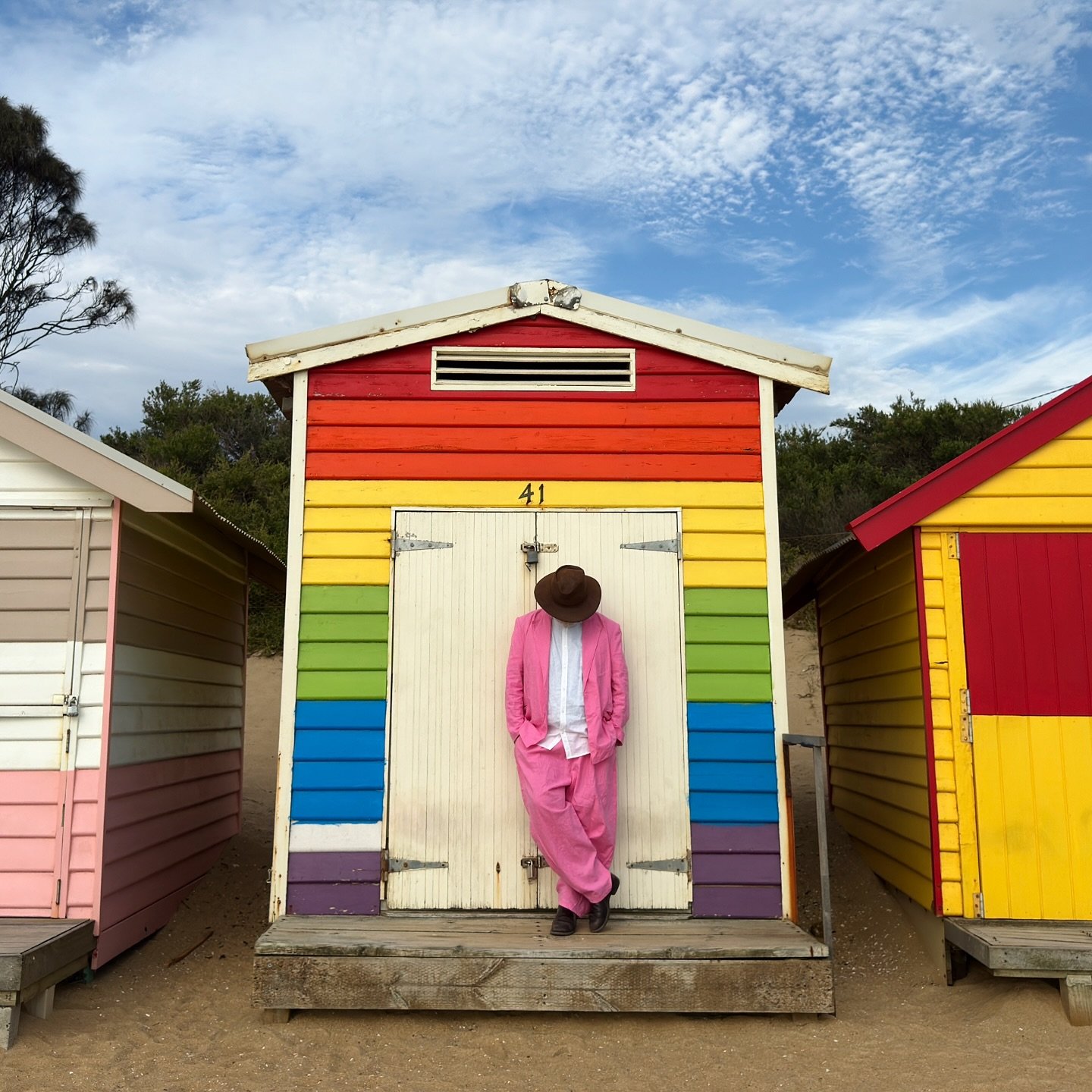 &ldquo;I prefer living in colour&rdquo; - David Hackney ❤️🧡💛💚🩵💜🩷 

#erinnferry #bespokesuit #linensuit #bespoketailoring #tailoring #pink #customsuit