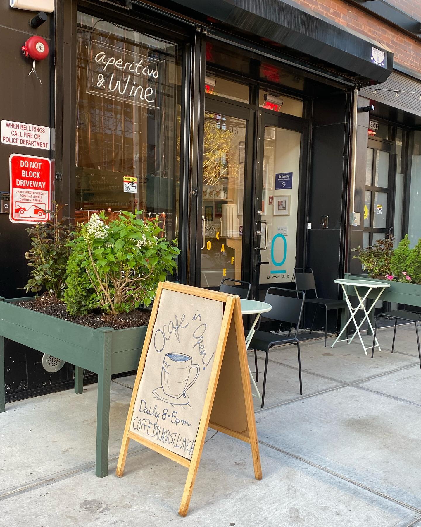 On this beautiful Earth Day 🌎 , we are excited to announce that OCAFE Brooklyn is open!
Come and experience the love, care, and community that has gone into creating this space ❤️Swipe ➡️ to see some helpful neighborhood hands ☺️ See you soon! 

#al