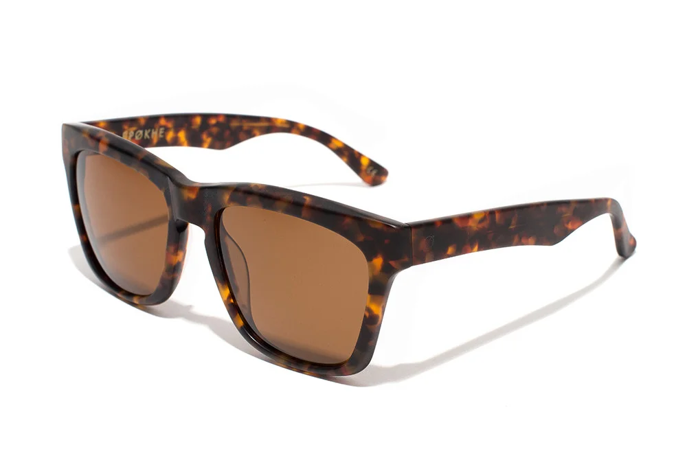 RENACA---TORTOISE-MATTE--BRONZE-POLARIZED_angle.jpg