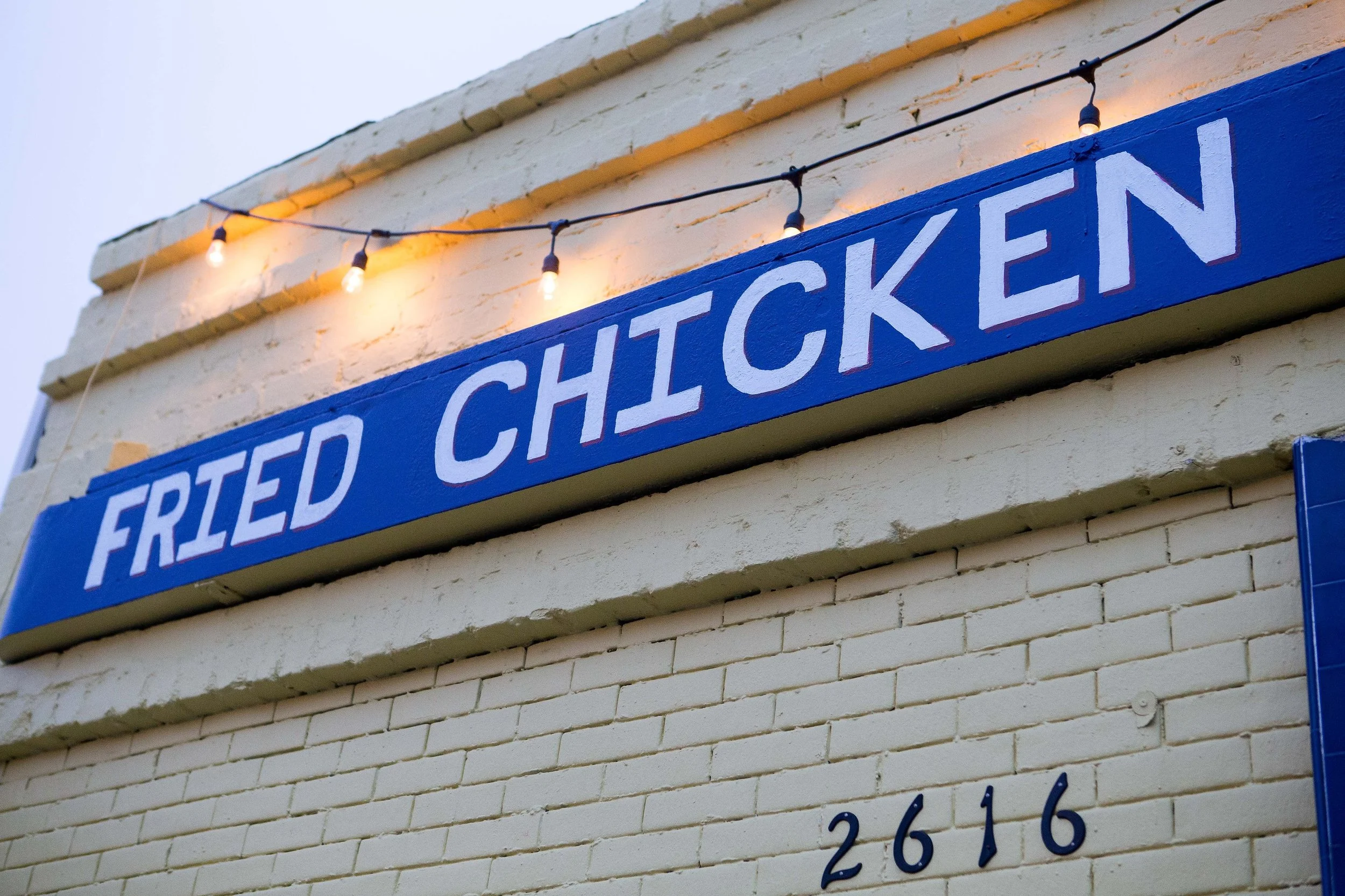 Crawfords Fried Chicken Exterior Signage
