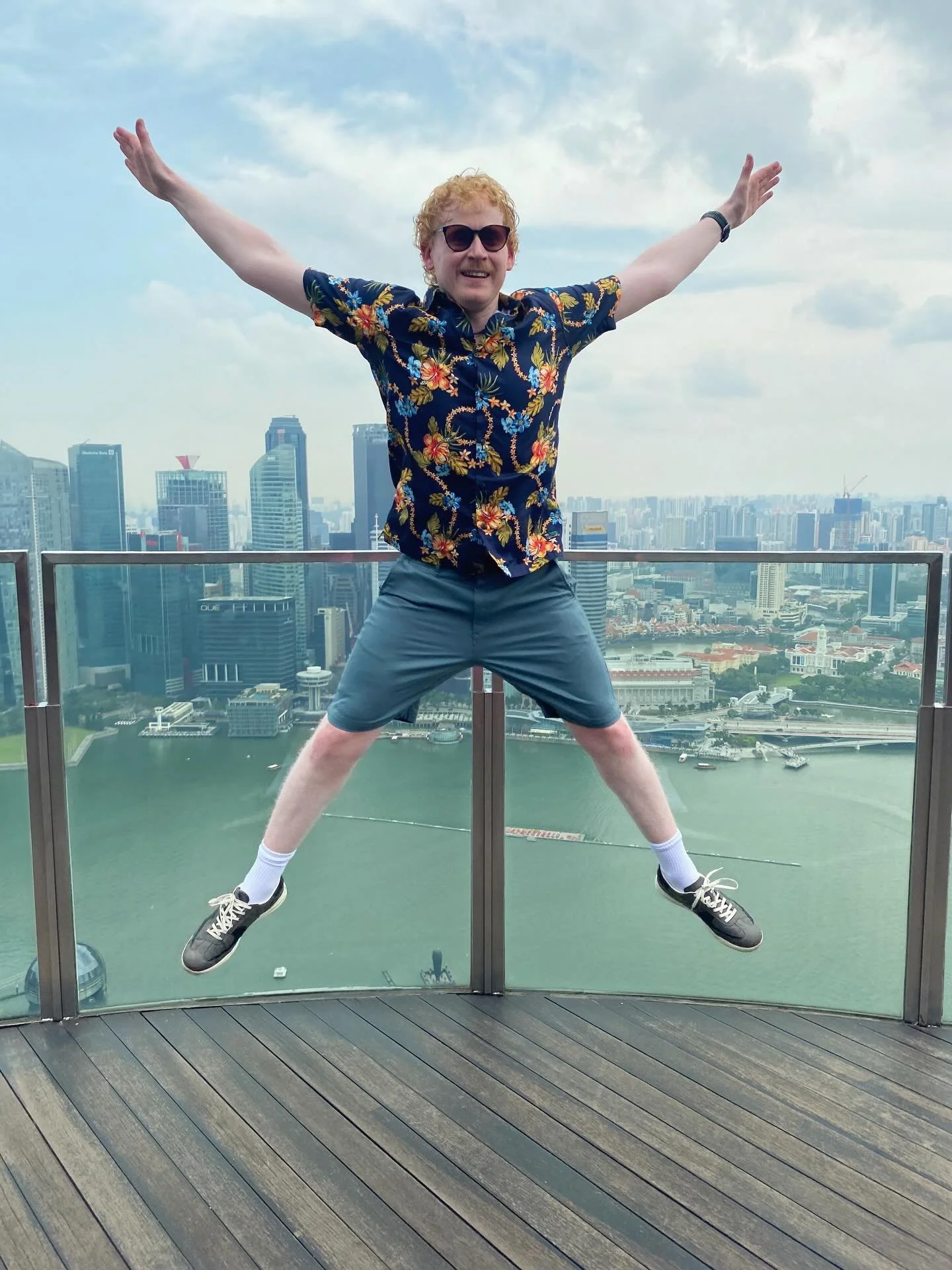 Singapore photo dump 🇸🇬 

The traveling &ldquo;proper&rdquo; begins! Another fab place - the humidity was a BIG step up from Hong Kong, but that didn&rsquo;t stop me getting in the steps around Marina Bay! Even managed a cheeky night run round the 