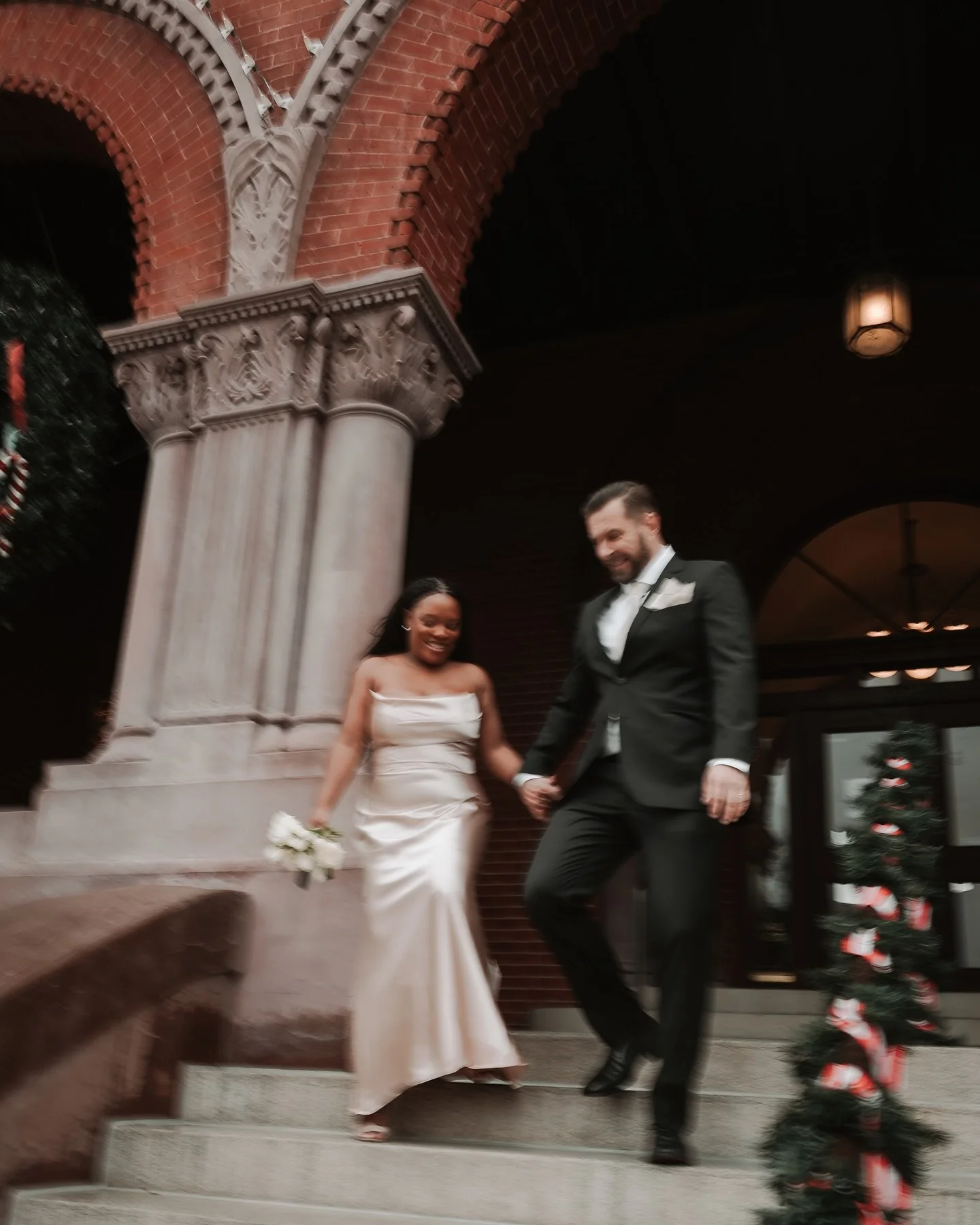 LOVE this adorable little alameda courthouse wedding! What a perfect ending to the 2025 wedding season 💒💍✨