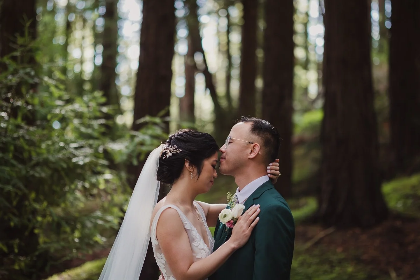 Amidst the whispers of the trees, love blossoms in the wild. 🌿💍✨

Shot for @apollofotografie