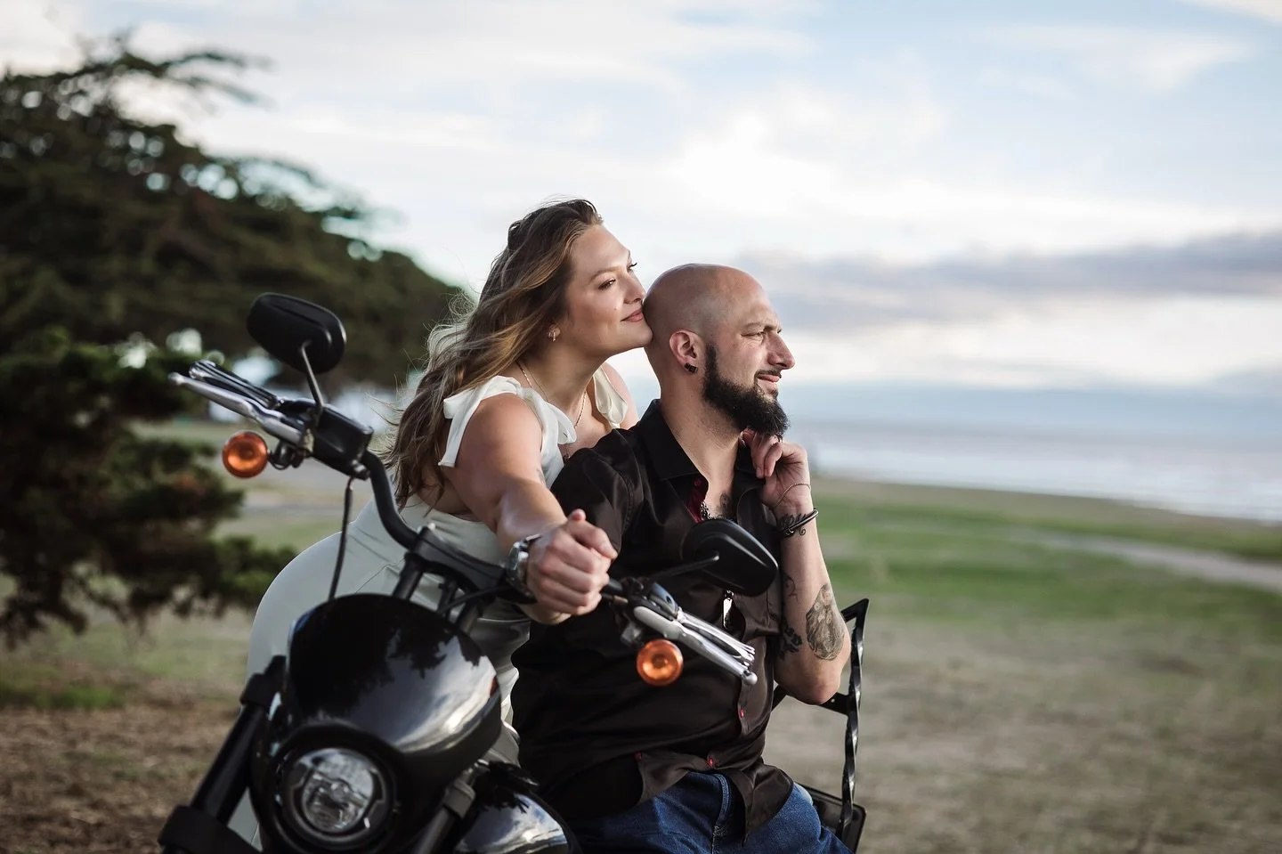 Adventure meets love at the beach 💋🏍️💍 

Shot for @apollofotografie
