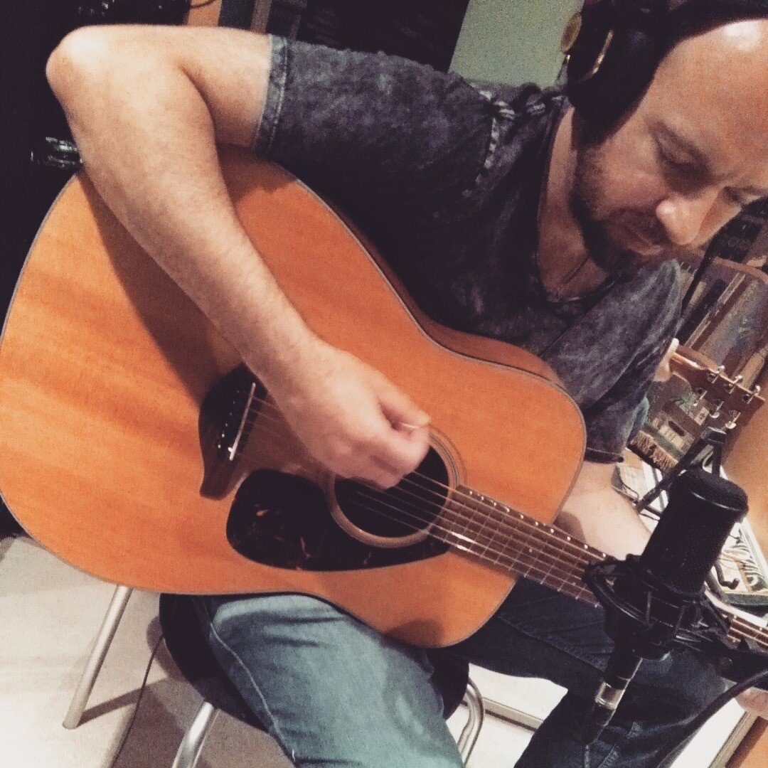 Happy to work with Mr.Haze on his new EP Ashes Fly Like Memories, you can check it out here: https://drewhaze.bandcamp.com/

#independentartist #independentmusic #2020art #acousticguitar #canadianmusic #gibson #audiotechnica #akg  #drewhazemusic #flu