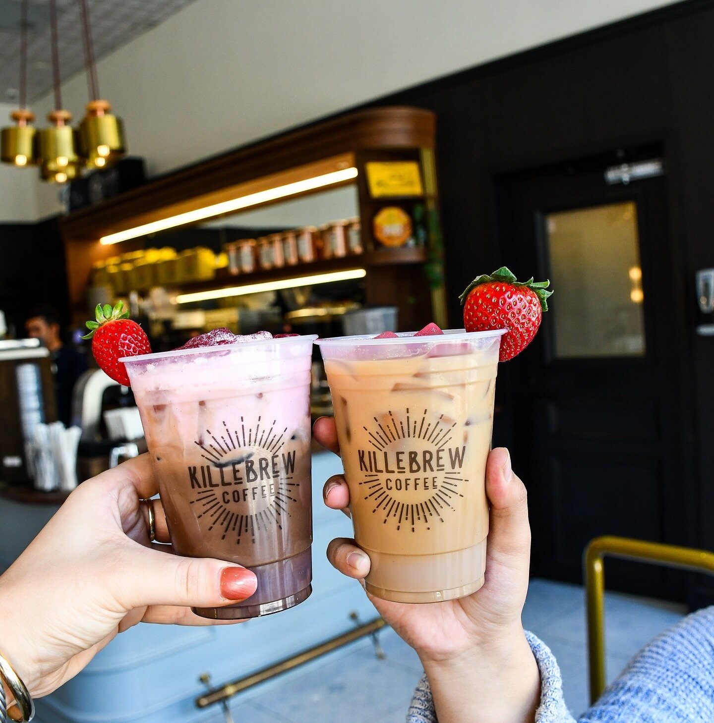 Y&rsquo;all are LOVING these seasonal specials! 🍓 If you haven&rsquo;t tried yet, they&rsquo;ll be around for a little while longer! Strawberry Mocha or Strawberry Honey, what&rsquo;s your pick? &hearts;️