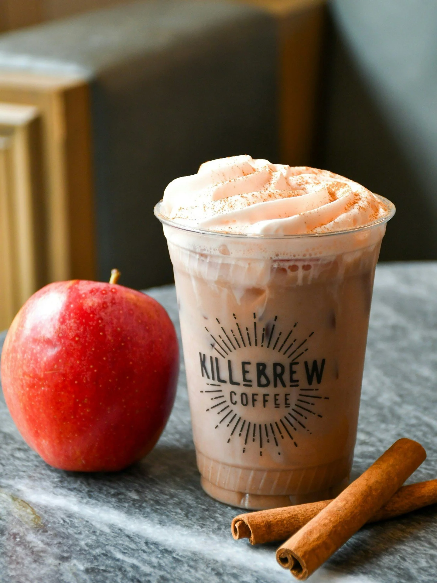You're the apple of our chai 😍 

Apple chai with vanilla cold foam &amp; cinnamon. Available this month only! 
.
.
.
#killebrew #coffeeshop #thegulch #nashvillecoffee #nashvillecoffeeshop #nashvillefoodie #eatnashville
