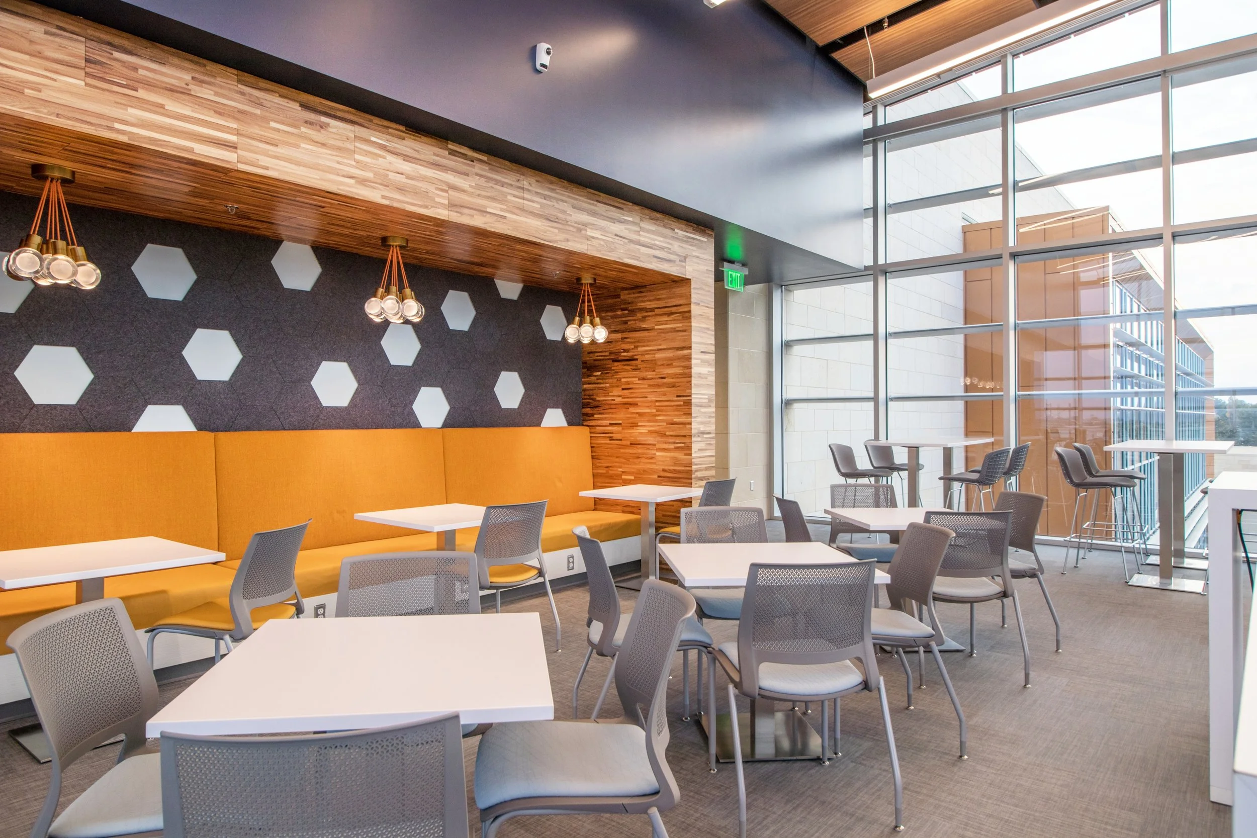 Cafe_Lounge_2.jpg