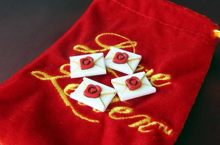 love-letter-game-custom-envelop-tokens-001.jpg