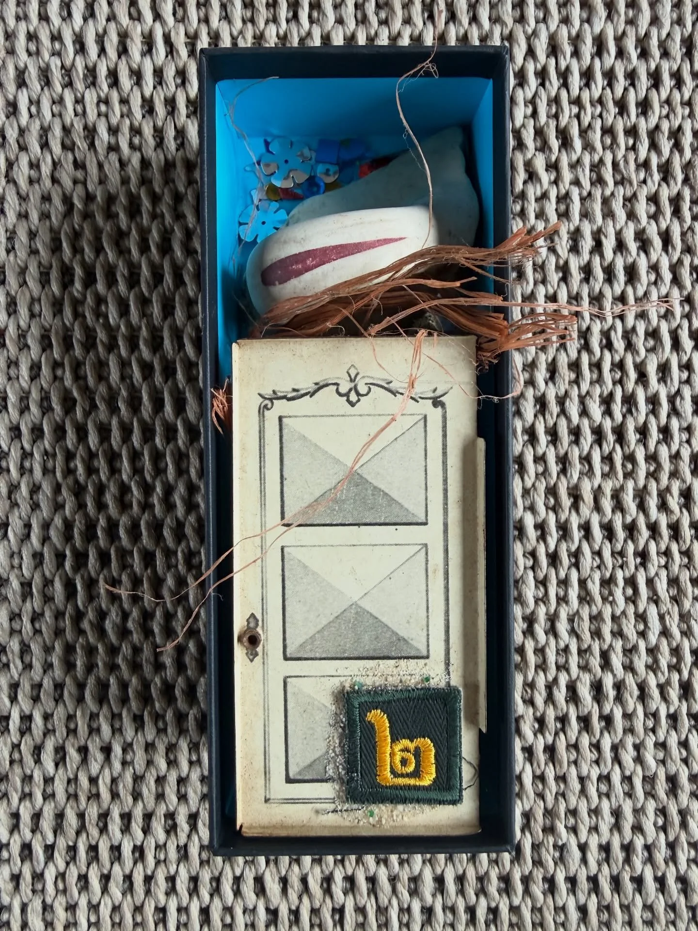 2 ๒ 2025.
.
.
.
.
.
.
.
.
.
.
.
.
. #foundobjectassemblage #collage #abstractart #contemporaryart #modernart #garbage #trashart #mathewmcgrath #postmodernart #fineart #abstract #artstagram #artwork #artistsoninstagram #artoftheday #artgallery #artist