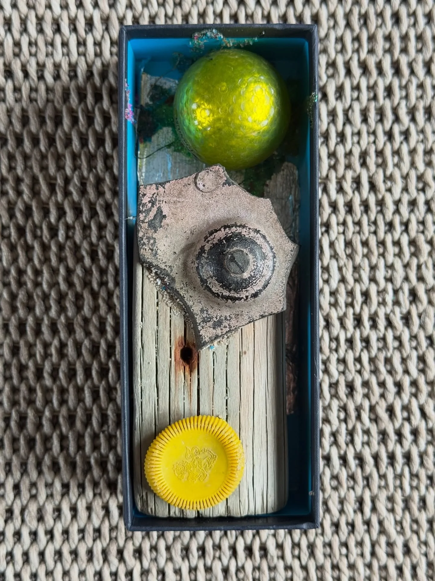 ~&bull;~ 2025 .
.
.
.
.
.
.
.
.
.
.
.
.
. #foundobjectassemblage #collage #abstractart #contemporaryart #modernart #garbage #trashart #mathewmcgrath #postmodernart #fineart #abstract #artstagram #artwork #artistsoninstagram #artoftheday #artgallery #