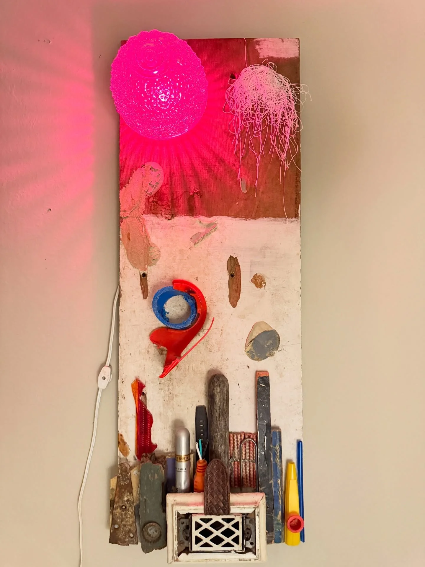 WEGMANN 2011 .
.
.
.
.
.
.
.
.
.
.
.
.
. #foundobjectassemblage #collage #abstractart #contemporaryart #modernart #garbage #trashart #mathewmcgrath #postmodernart #fineart #abstract #artstagram #artwork #artistsoninstagram #artoftheday #artgallery #a