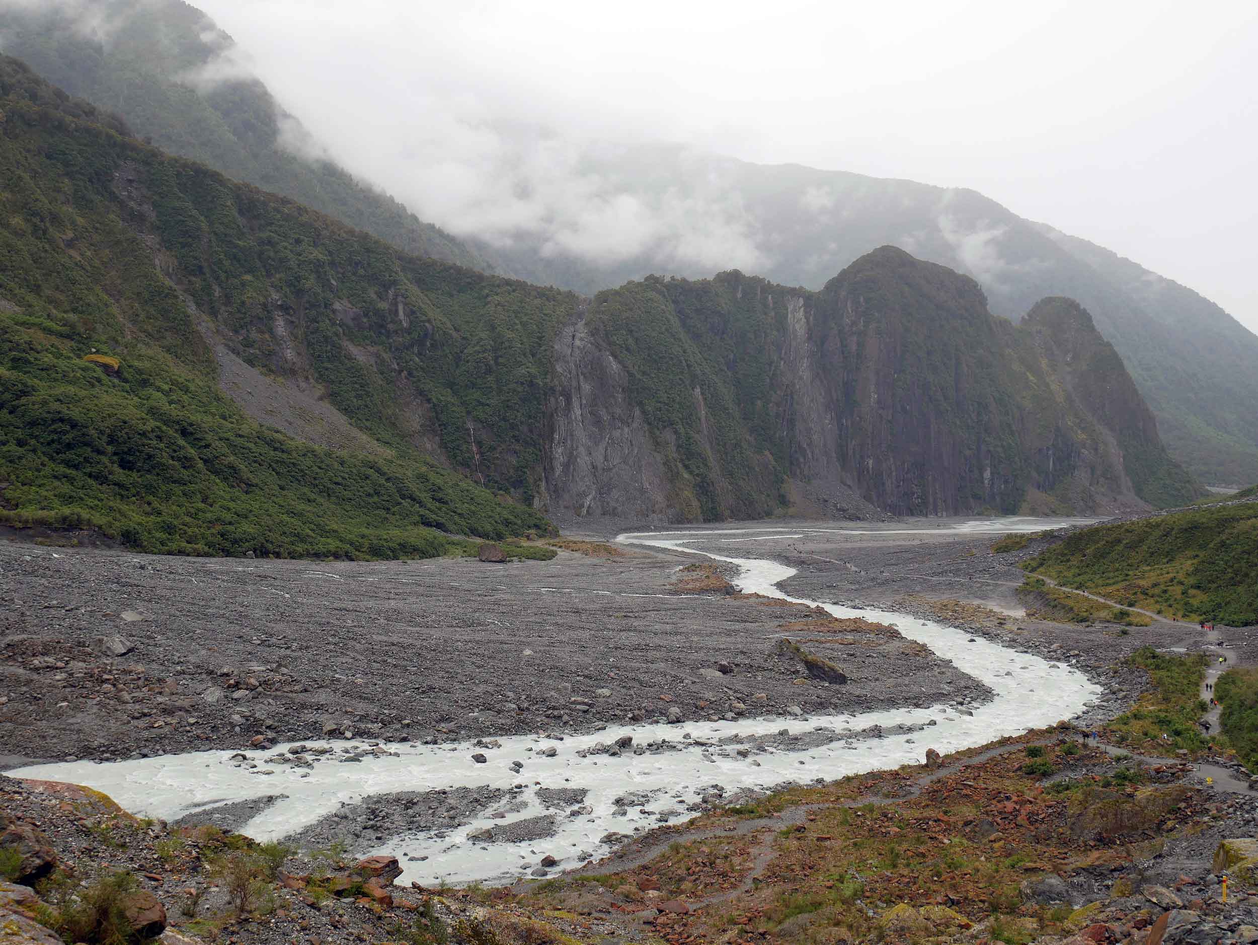  The outflow of Fox Glacier forms the Fox River that runs through the glacier valley to the coast (Jan 6).&nbsp; 
