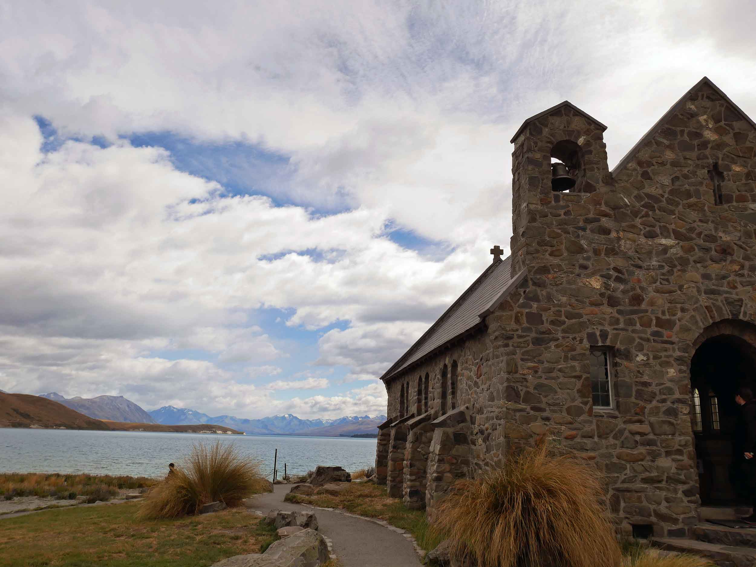  The Church of the Good Shepherd, completed in 1935, sits on the edge of Lake Tekapo and still holds regular services with stunning views of the mountains and lake from the picture window behind the alter (Jan 11).&nbsp; 