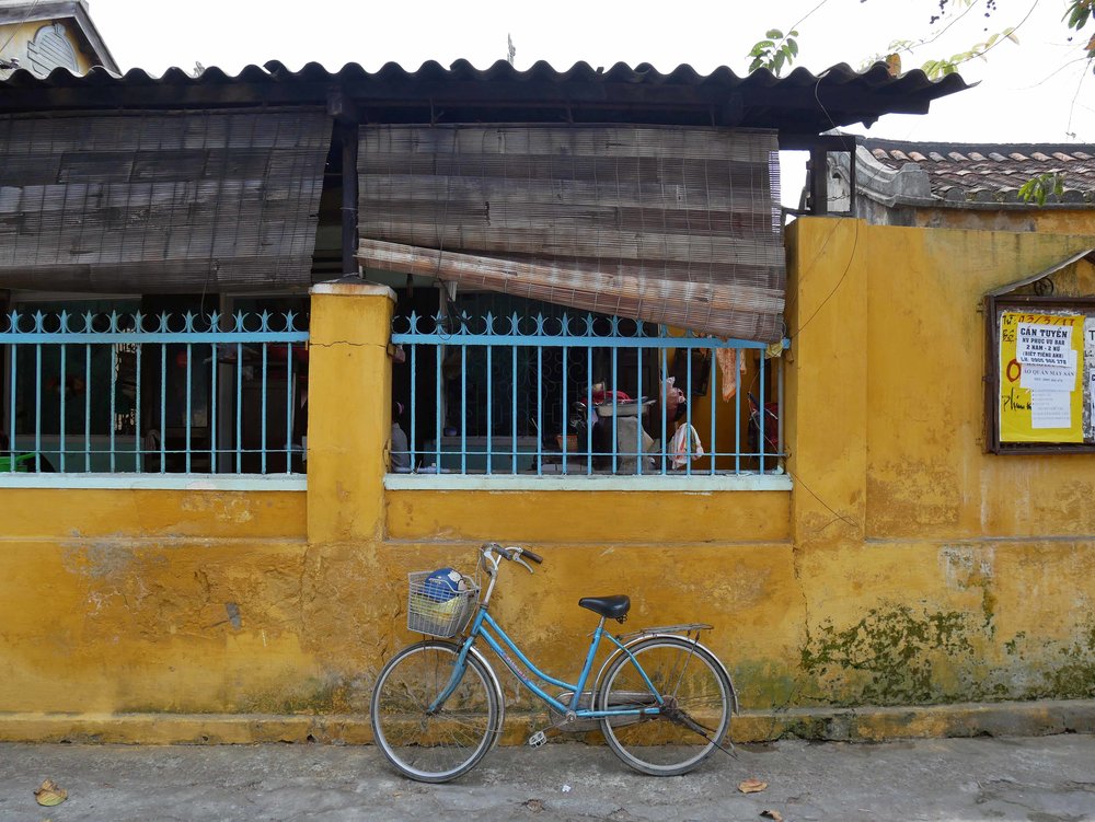  Hoi An Ancient Town is pedestrian and bicycle only, which gives some reprieve from the buzzing city motorbikes.&nbsp; 