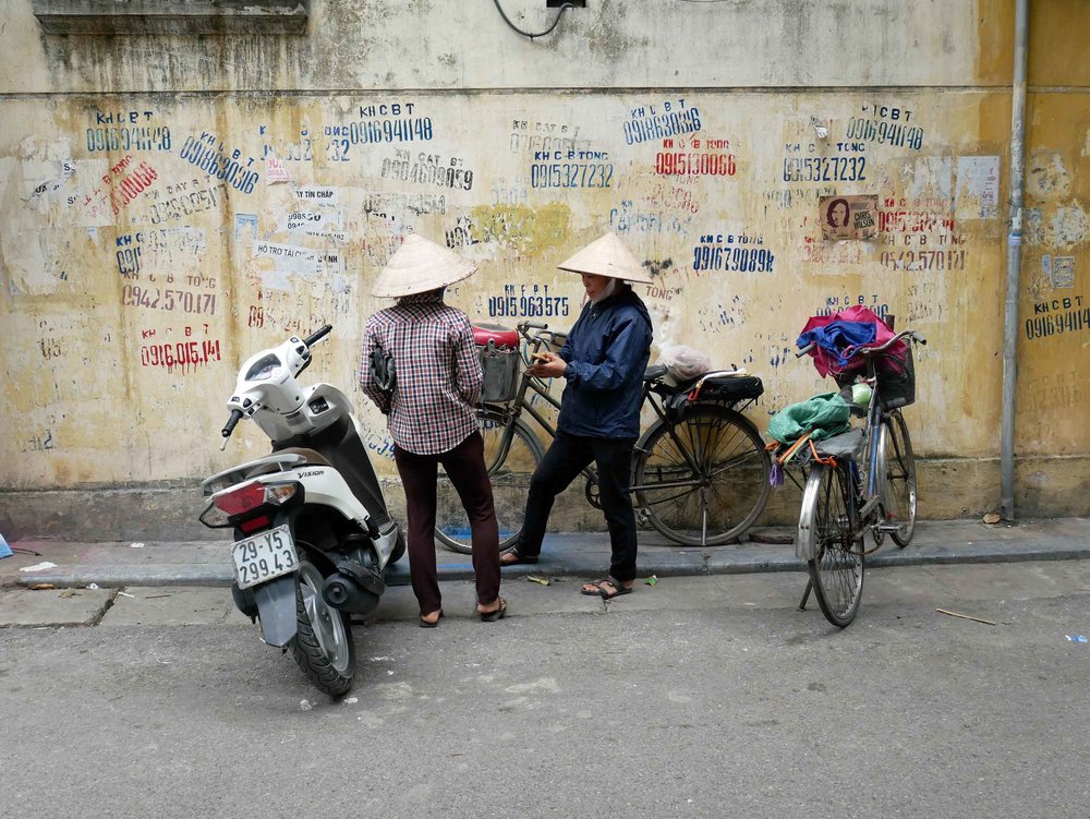  Another street scene we loved along the Old Quarter alleys.&nbsp; 