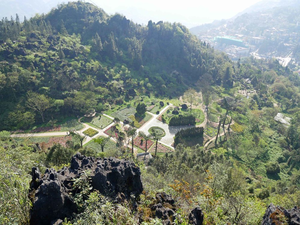  View from above of the garish and ornate Ham Rong Mountain park in Sapa (Mar 22). 
