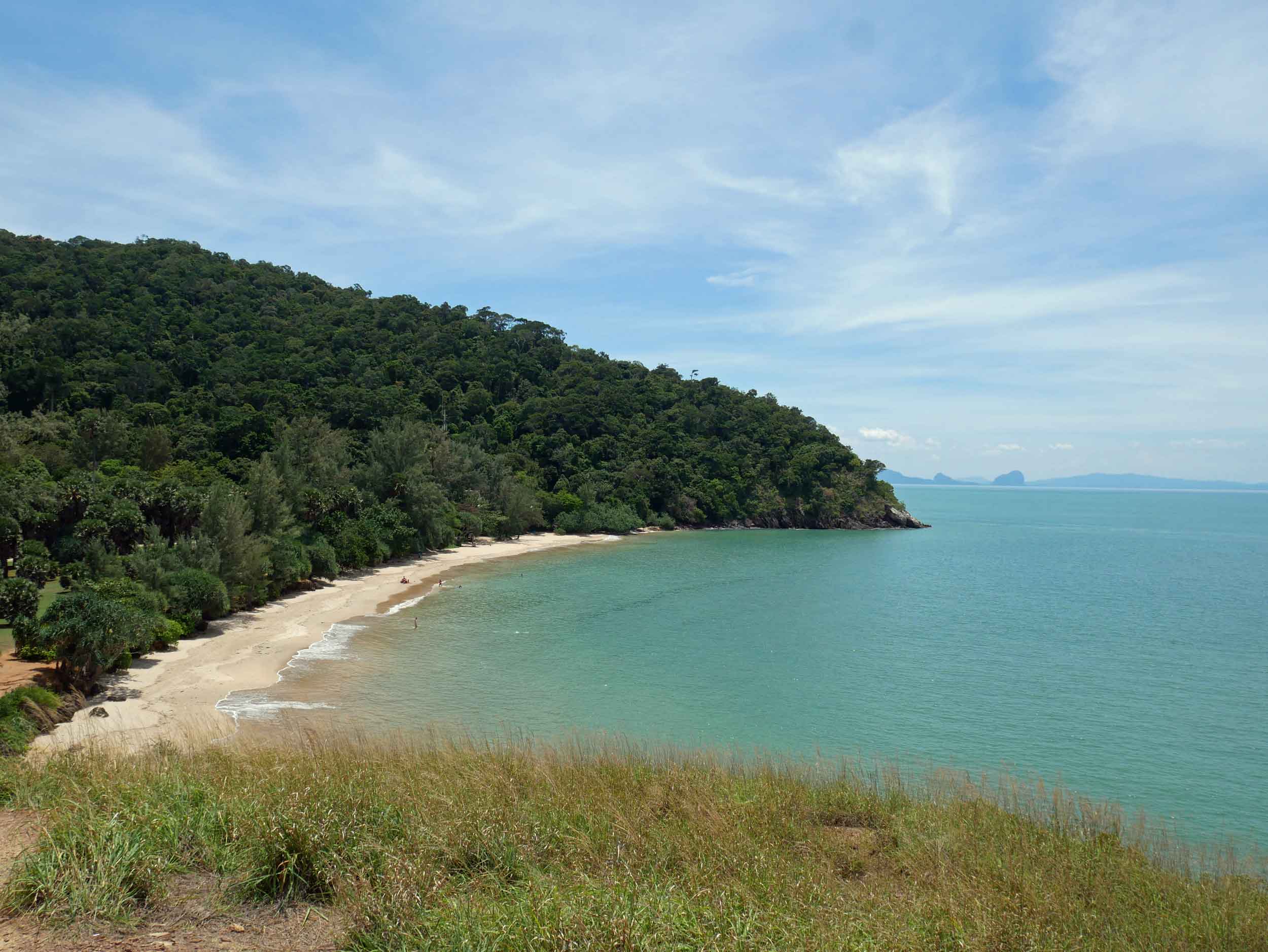  The opposite side of the park provides a wide sandy beach but beware of jellyfish.&nbsp; 