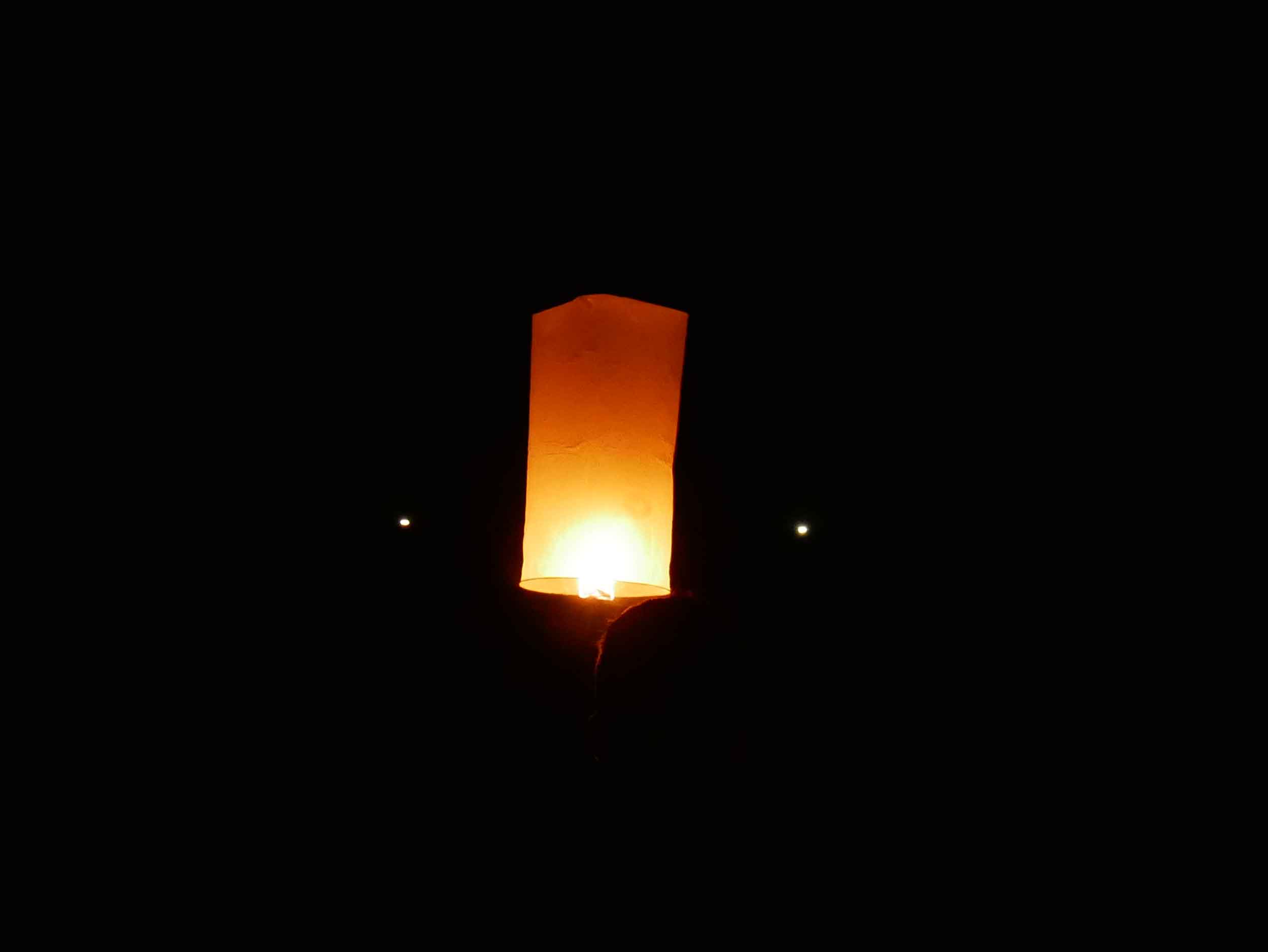  On our final night on Ko Lanta, we released floating lanterns into the night sky.&nbsp; 