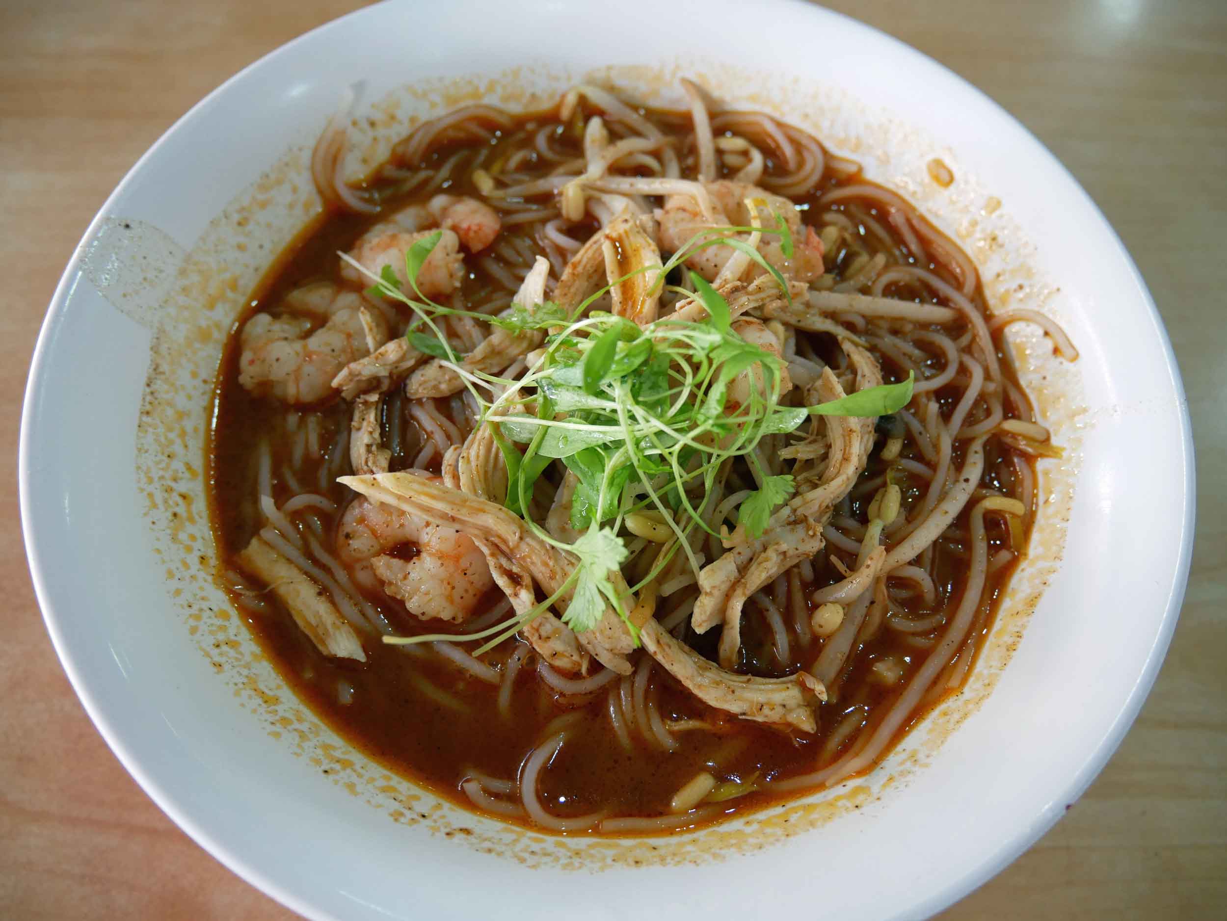  The prawn laksa here is spicy and rich, really getting you ready for the heat of the day ahead on Borneo.&nbsp; 