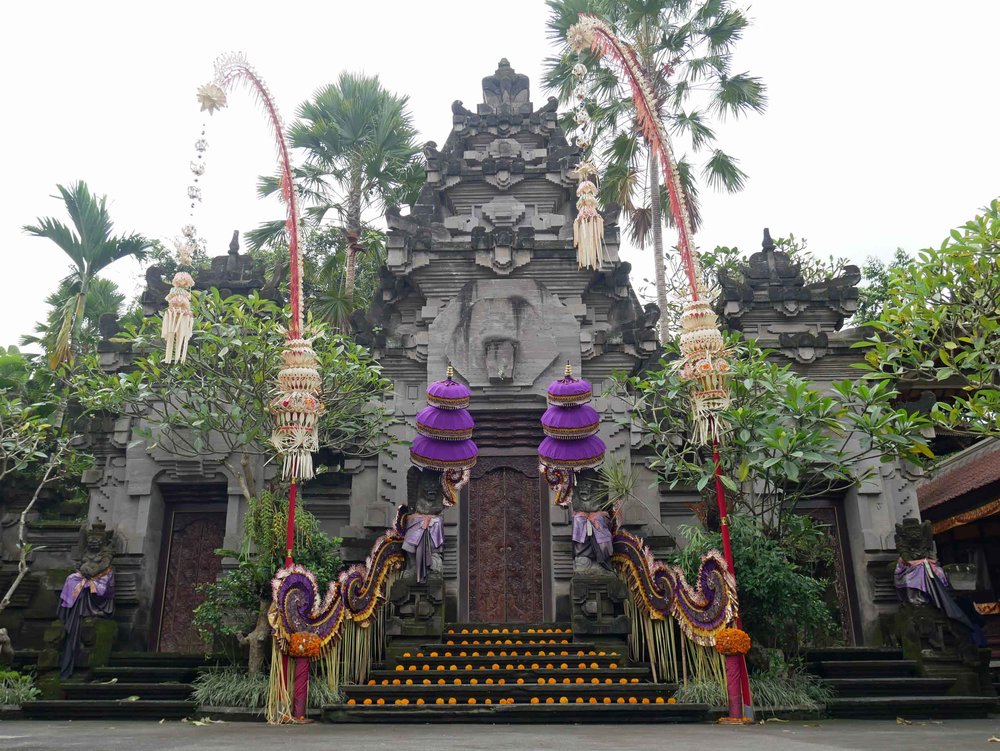  Full of yoga studios and health cafes, Ubud is also known for its many sacred temples that dot the area.&nbsp; 