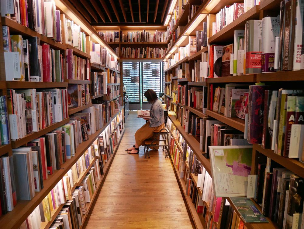  The tranquil rows of books inside Daikanyama T-Site. 