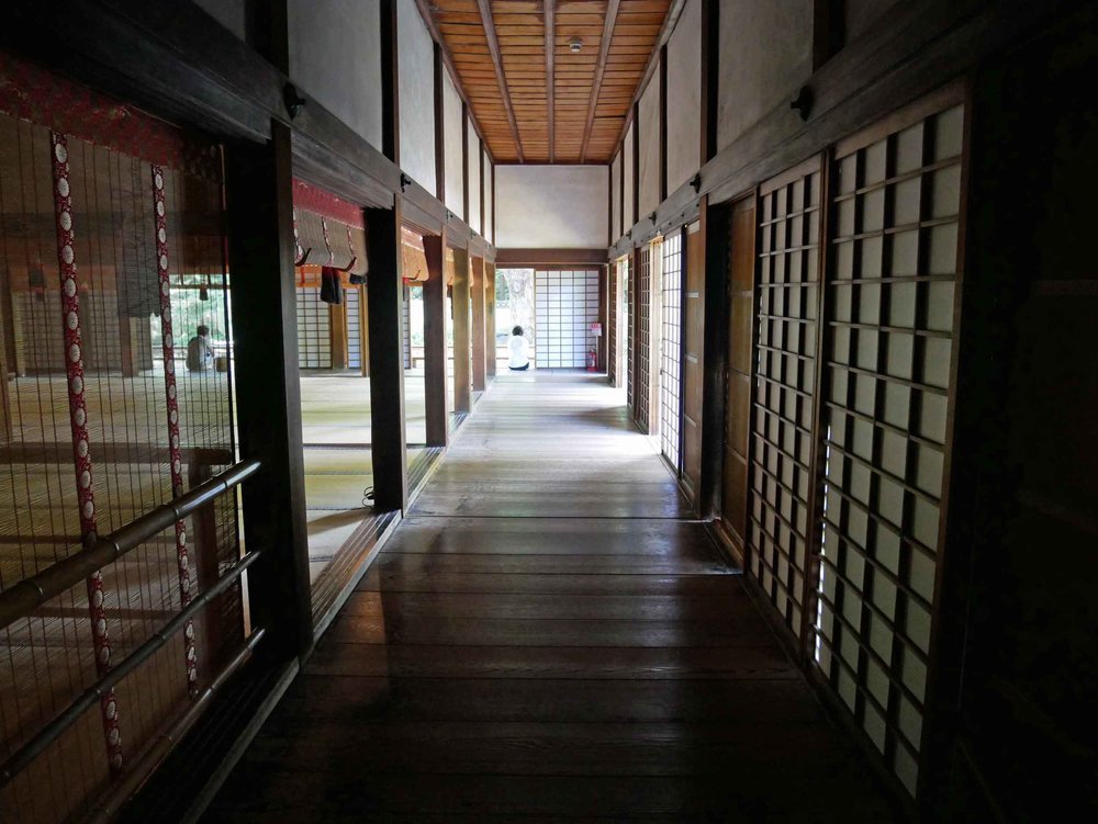  Inside the complex of Shoren-in Monzeki where you could feel the sacredness of the past.&nbsp; 
