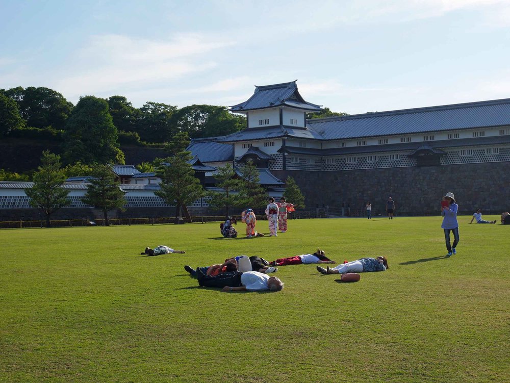  Lush lawn within Kanazawa Castle complex. 