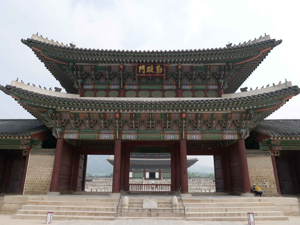  The next morning, we started at the Gyeongbokgung Palace, built in the late 1300s when the Joseon Dynasty capital was moved to Seoul (June 30). 