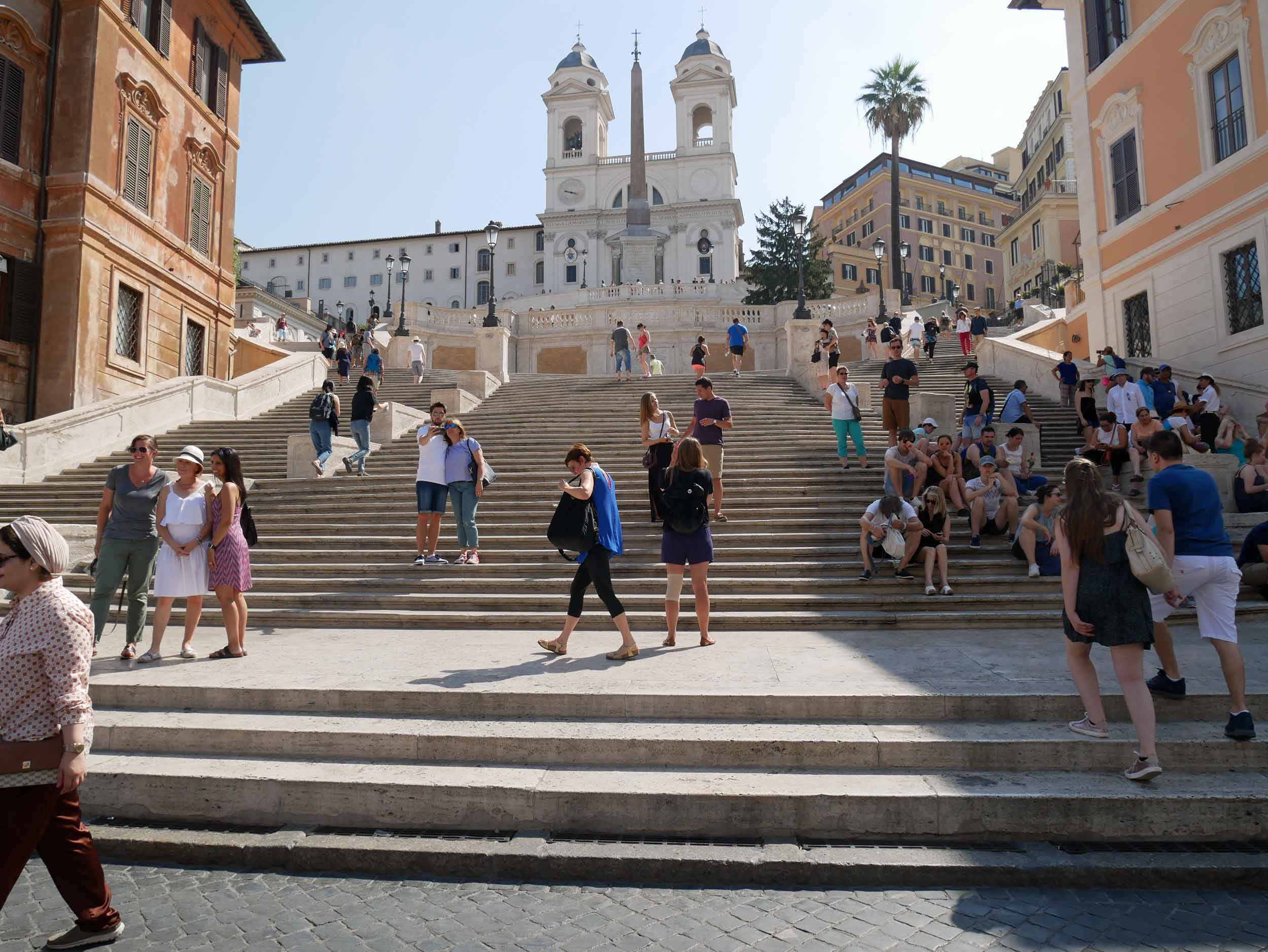  The next morning, we climbed the city's famed Spanish Steps along with many other tourists (July 14).&nbsp; 