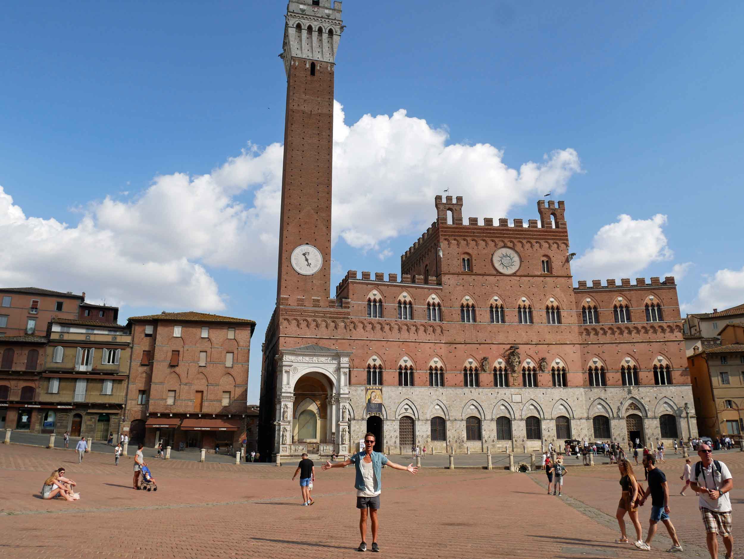  Siena's broadly sloping Piazza del Campo with its sky-high tower is the perfect place to gather and meet friends.&nbsp; 