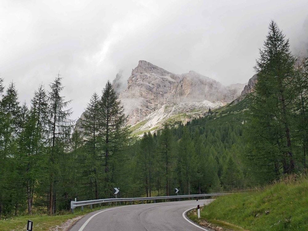  A classic Italian drive, the smooth roads and steep curves made for a fun road trip.&nbsp; 