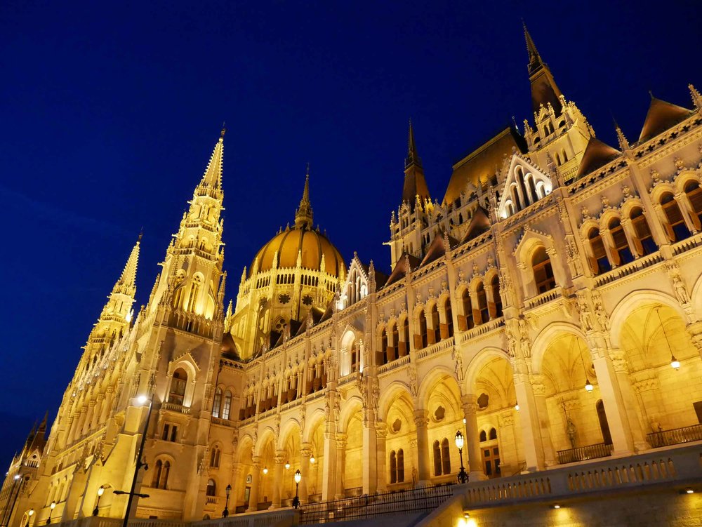  The stately and imposing Hungarian Parliament Building is the largest building in Hungary and tallest structure in the city.&nbsp;&nbsp; 