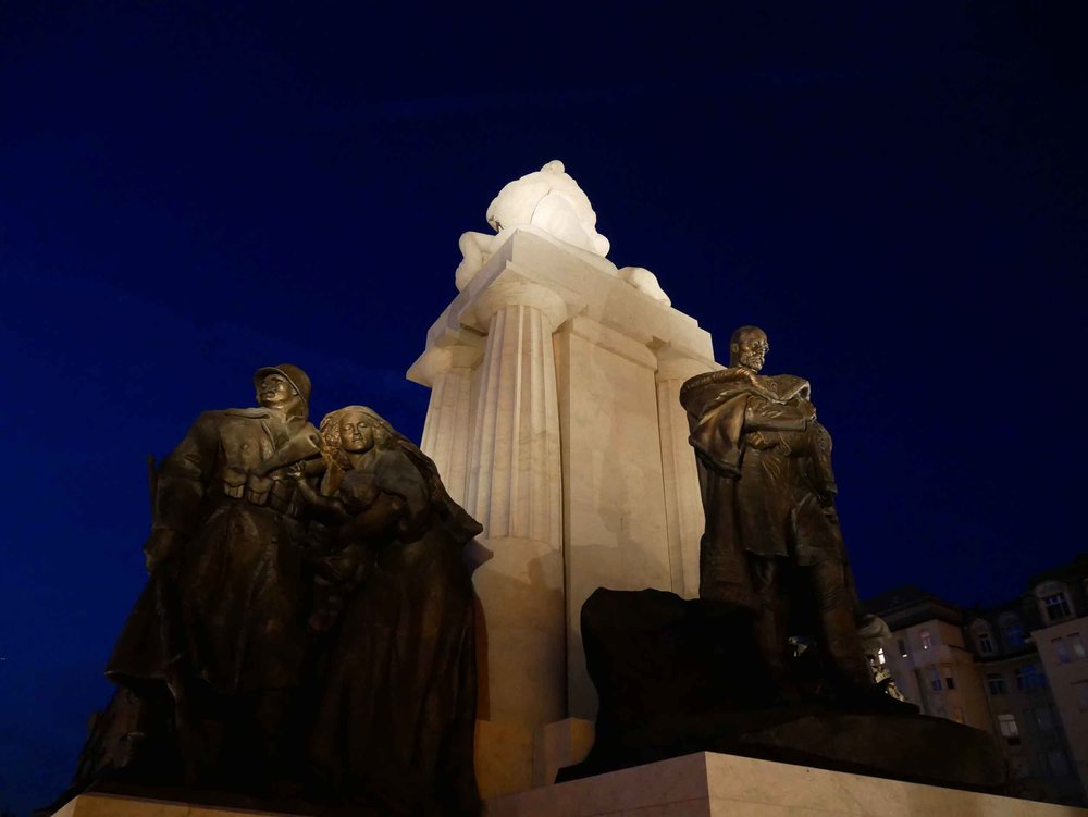  Statues surrounding the extraordinary building represent Hungarian leaders and military figures from the country's history.&nbsp; 
