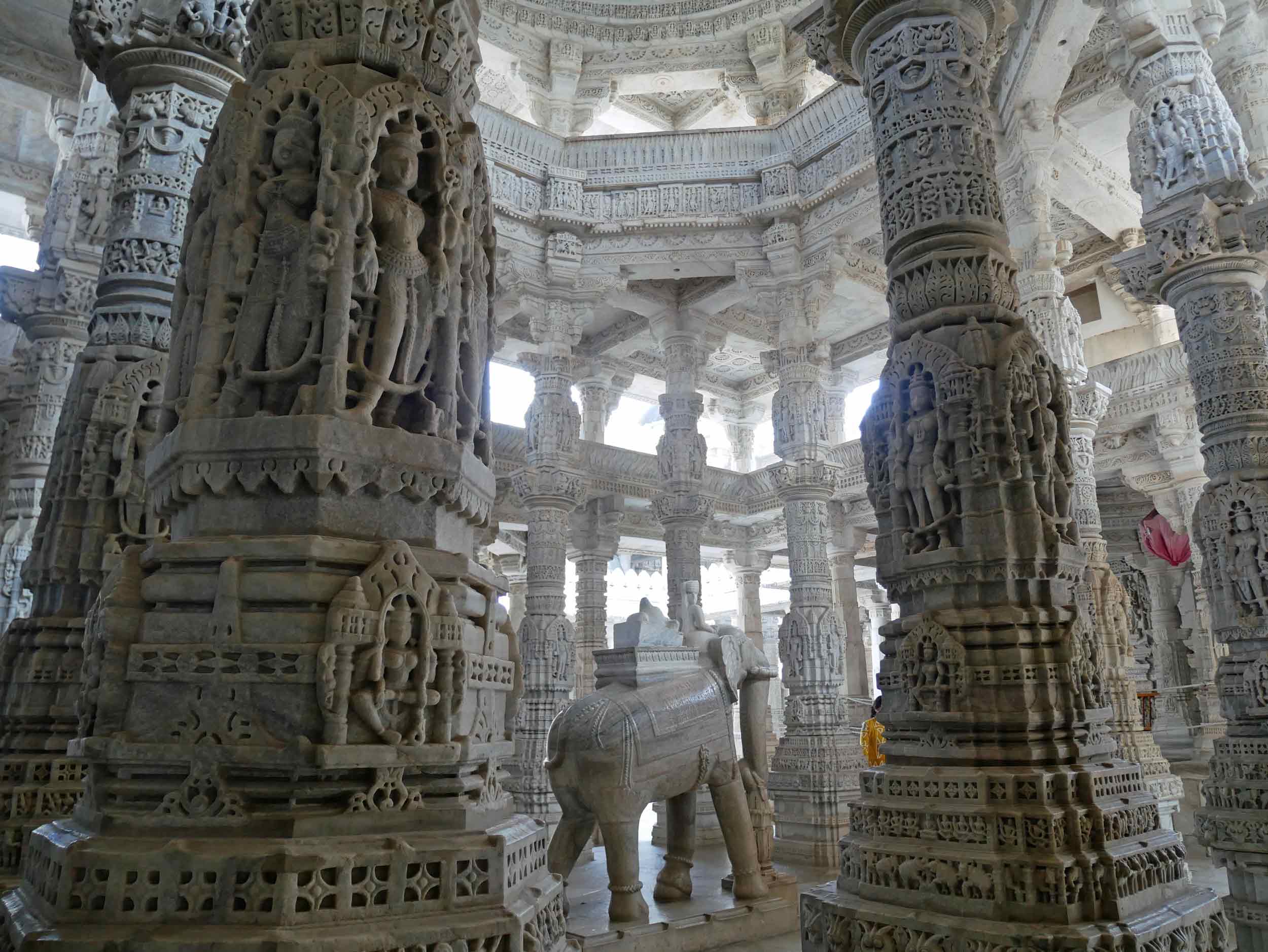  En route to Udaipur from Jodhpur, we made the wise choice to stop at the beautiful Ranakpur Jain Temple (Nov 13). 