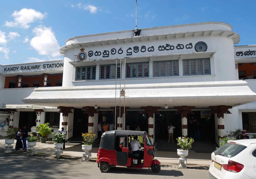  Our first Sri Lankan rail journey embarked from the charming Art Deco Kandy Railway station (Dec 15). 