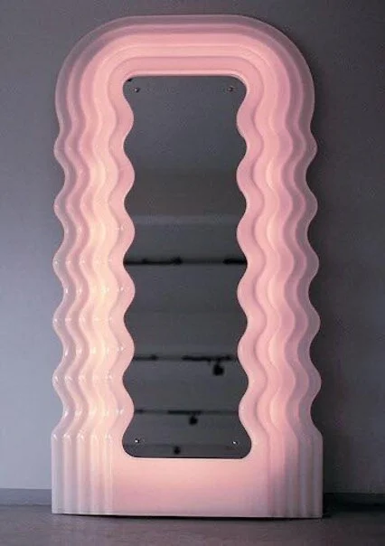 Figure 2. Ettore Sottsass Jr. Utrafragola Mirror. 1970.